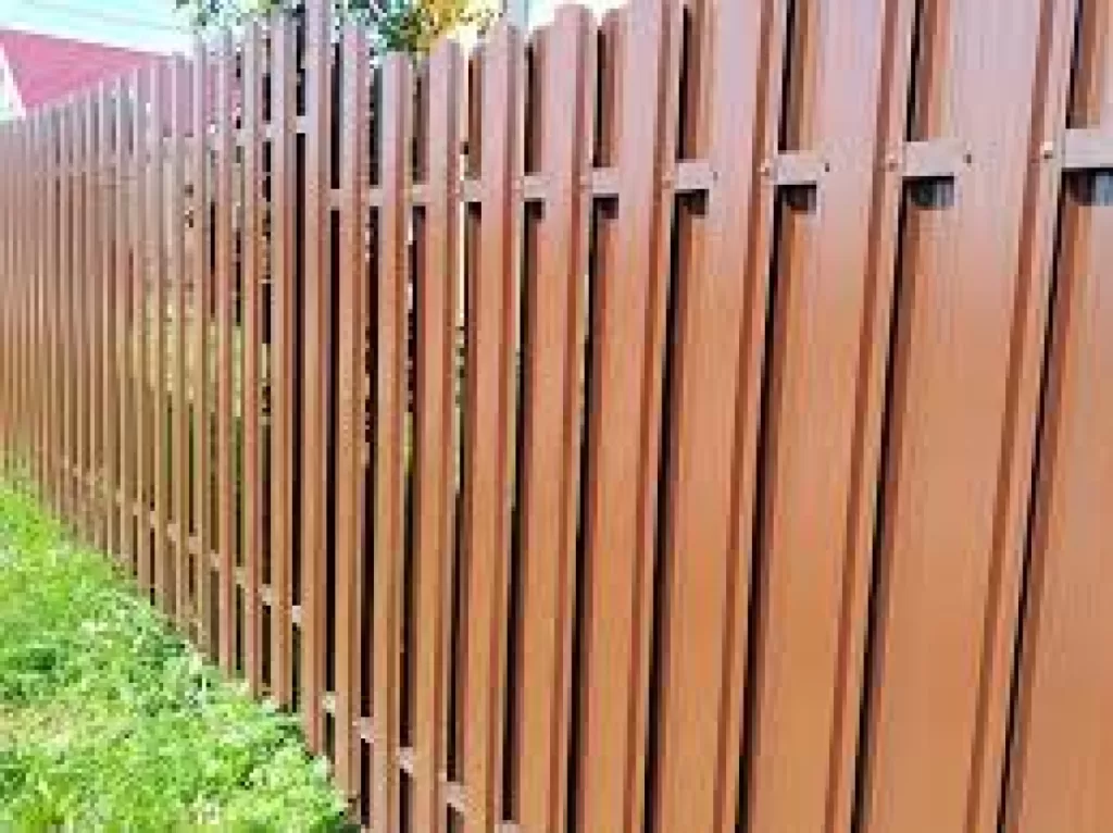 Забор из евроштакетника (шахматка) 1.8м высотой