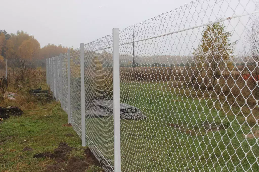 Сетка-рабица 1.5 м высотой